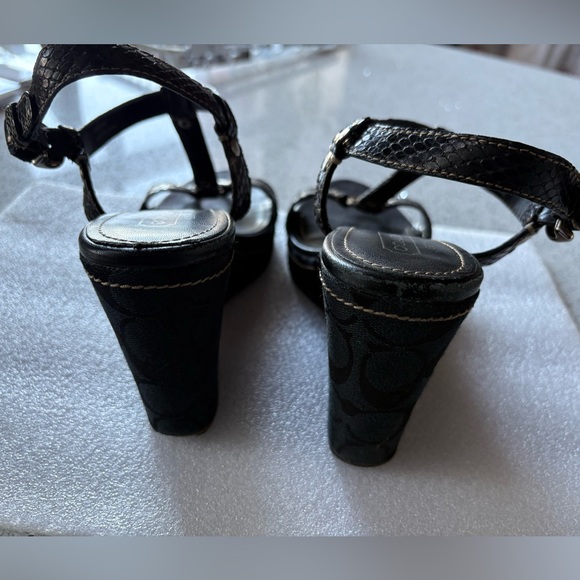 COACH PreLoved Black Wedges - Size 8 - Picture 4 of 9
